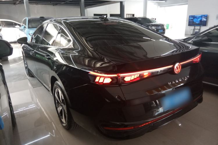 Used Volkswagen Magotan 2024 300TSI DSG Prestige Edition—A Real Eye-Catcher Exterior 2