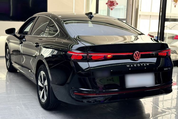 Used Volkswagen Magotan 2024 300TSI DSG Prestige Edition—A Real Eye-Catcher Exterior 2