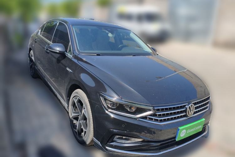 Used Volkswagen Magotan 2024 2 Million Units Zhongxiang Version 330TSI DSG Luxury Edition Exterior 2