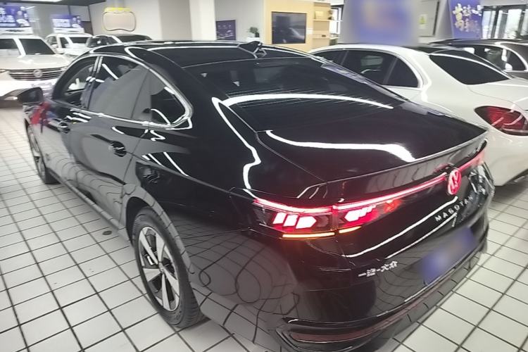 Used Volkswagen Magotan 2024 300TSI DSG Prestige Edition—A Real Eye-Catcher Exterior 2