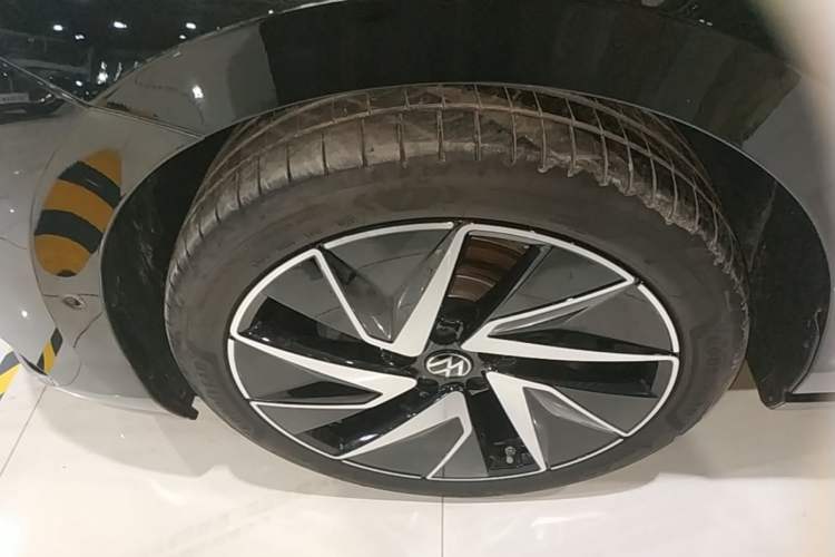 Used Volkswagen Magotan 2024 380TSI DSG Prestige Edition DaMai Package Exterior 4