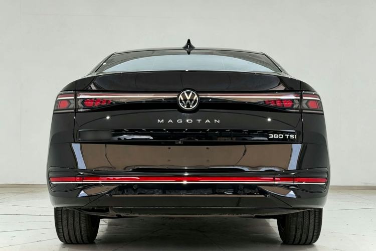 Used Volkswagen Magotan 2024 380TSI DSG Prestige Edition DaMai Package Exterior 4