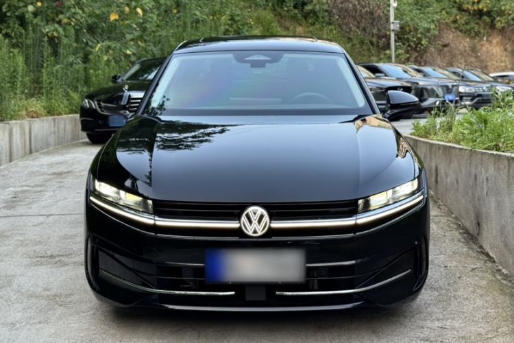 Used Volkswagen Magotan 2024 380TSI DSG Prestige Edition DaMai Package Exterior 4