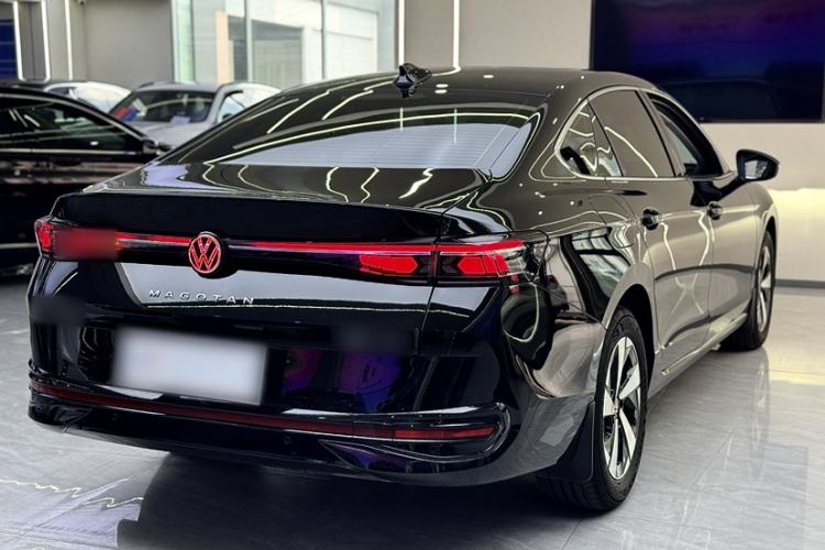 Used Volkswagen Magotan 2024 300TSI DSG Prestige Edition—A Real Eye-Catcher Exterior 4