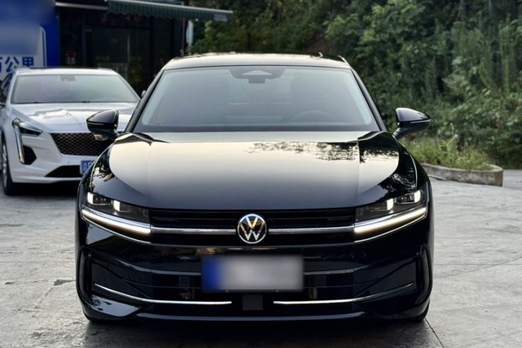 Used Volkswagen Magotan 2024 380TSI DSG Prestige Edition DaMai Package Exterior 5