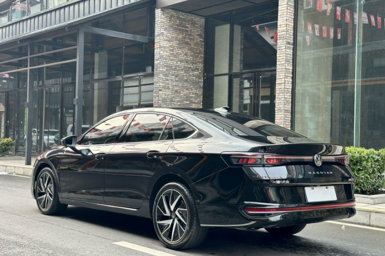 Used Volkswagen Magotan 2024 380TSI DSG Prestige Edition DaMai Package Exterior 5