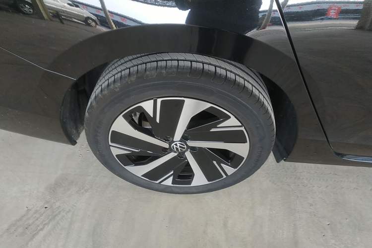 Used Volkswagen Magotan 2024 300TSI DSG Prestige Edition—A Real Eye-Catcher Exterior 5