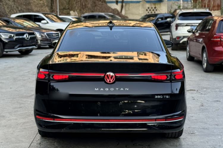 Used Volkswagen Magotan 2024 380TSI DSG Prestige Edition DaMai Package Exterior 6