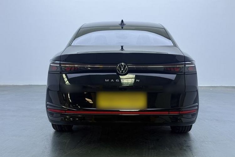 Used Volkswagen Magotan 2024 300TSI DSG Prestige Edition—A Real Eye-Catcher Exterior 6