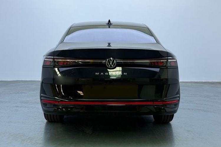 Used Volkswagen Magotan 2024 300TSI DSG Prestige Edition—A Real Eye-Catcher Exterior 6