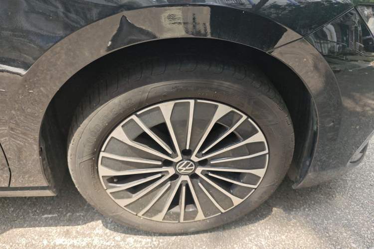 Used Volkswagen Magotan 2024 380TSI DSG Prestige Edition DaMai Package Exterior 7