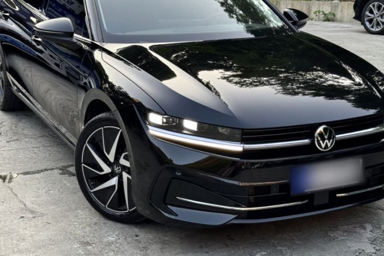 Used Volkswagen Magotan 2024 380TSI DSG Prestige Edition DaMai Package Exterior 7