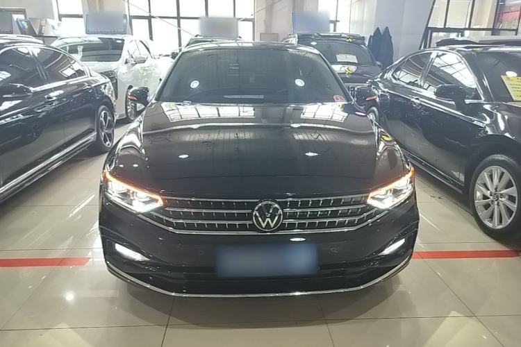 Used Volkswagen Magotan 2024 2 Million Units of Zhongxiang Version 280TSI DSG Comfort Edition Front