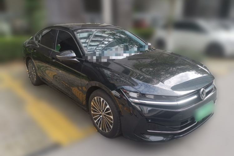 Used Volkswagen Magotan 2024 380TSI DSG Prestige Edition DaMai Package Front Right 45 Deg