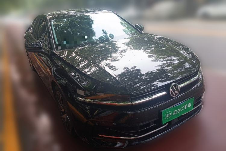 Used Volkswagen Magotan 2024 380TSI DSG Prestige Edition DaMai Package Front Right 45 Deg