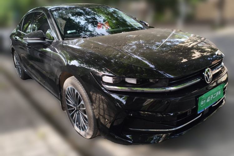 Used Volkswagen Magotan 2024 380TSI DSG Prestige Edition DaMai Package Front Right 45 Deg