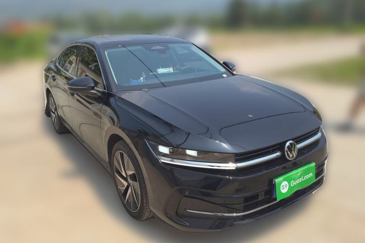 Used Volkswagen Magotan 2024 380TSI DSG Prestige Edition DaMai Package Front Right 45 Deg