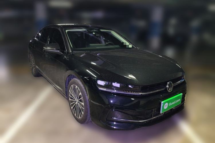 Used Volkswagen Magotan 2024 380TSI DSG Prestige Edition DaMai Package Front Right 45 Deg