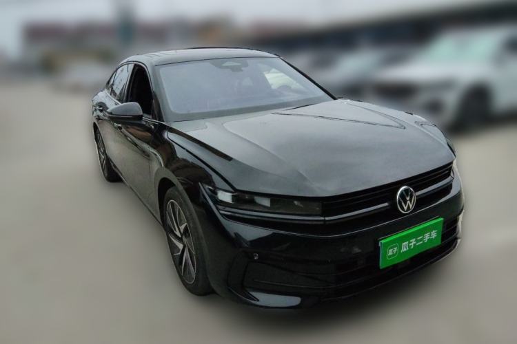Used Volkswagen Magotan 2024 380TSI DSG Prestige Edition DaMai Package Front Right 45 Deg