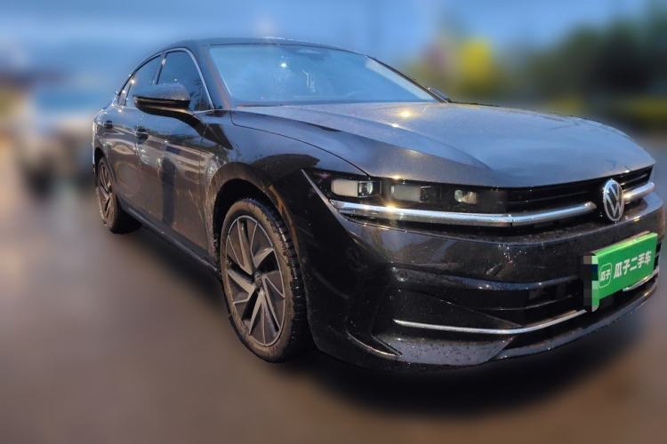 Used Volkswagen Magotan 2024 380TSI DSG Prestige Edition DaMai Package Front Right 45 Deg