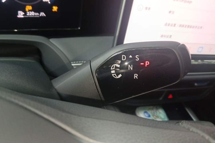 Used Volkswagen Magotan 2024 380TSI DSG Prestige Edition DaMai Package Gear Lever