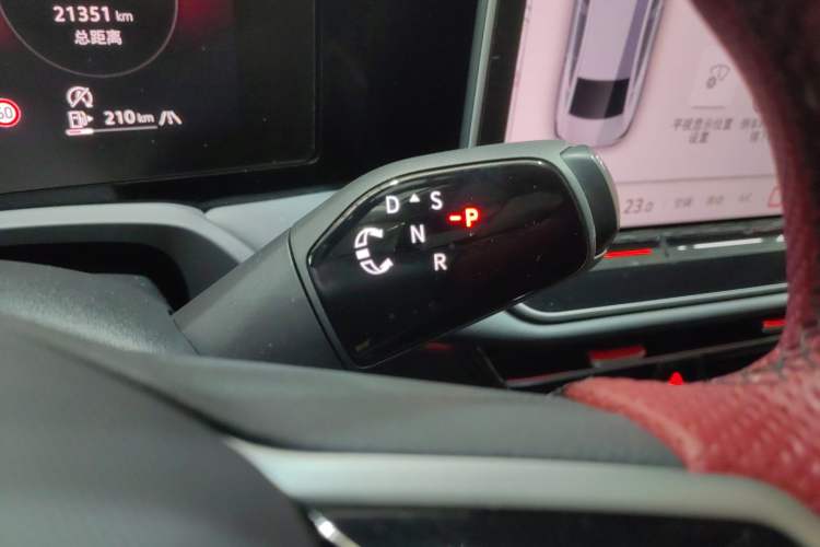 Used Volkswagen Magotan 2024 380TSI DSG Prestige Edition DaMai Package Gear Lever