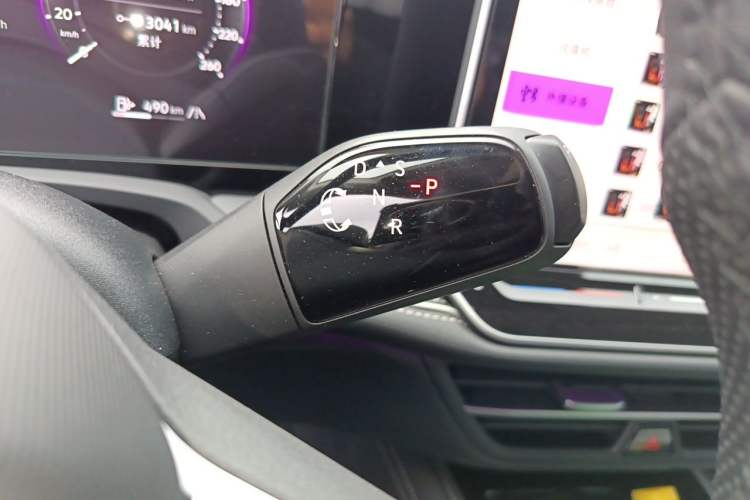 Used Volkswagen Magotan 2024 380TSI DSG Ultimate Edition Gear Lever