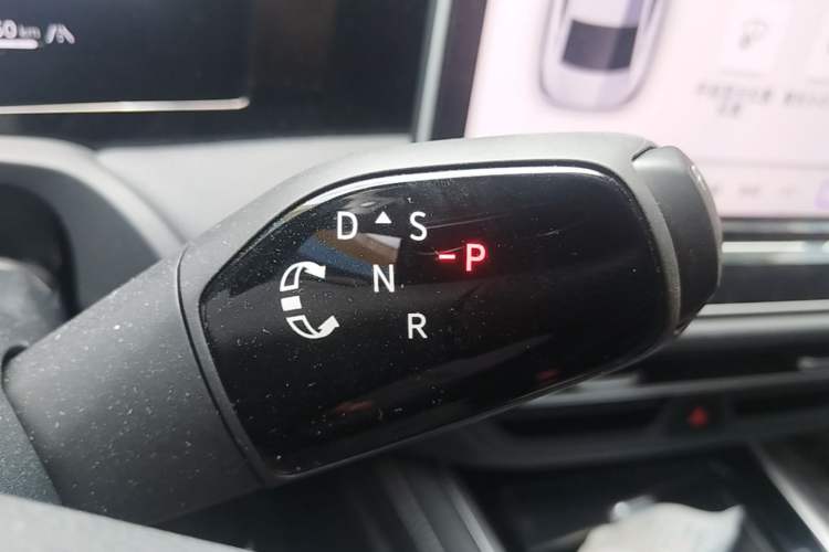 Used Volkswagen Magotan 2024 380TSI DSG Prestige Edition DaMai Package Gear Lever