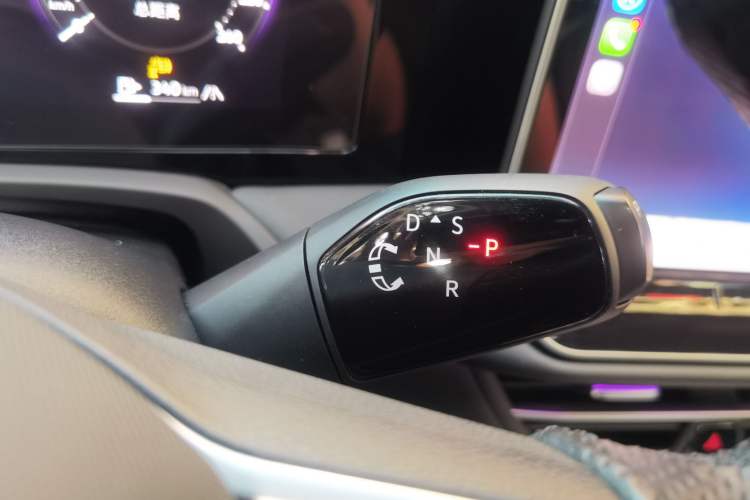 Used Volkswagen Magotan 2024 380TSI DSG Prestige Edition DaMai Package Gear Lever