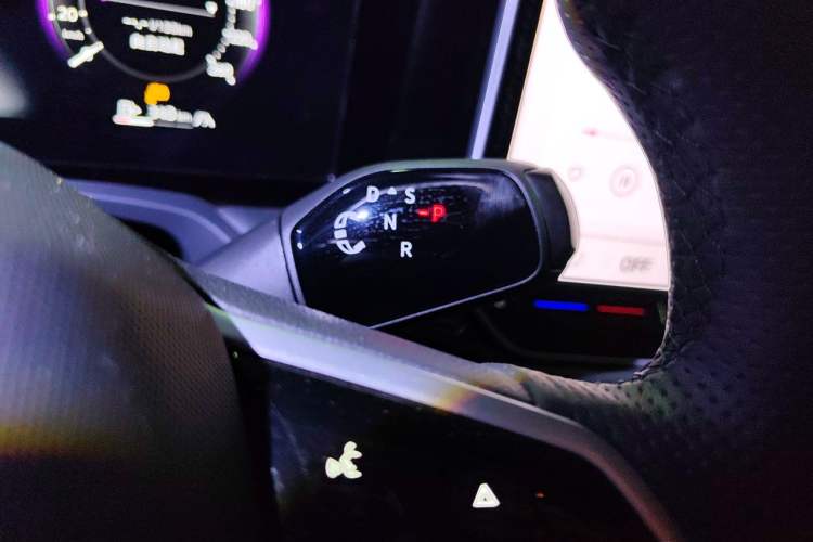 Used Volkswagen Magotan 2024 380TSI DSG Prestige Edition DaMai Package Gear Lever