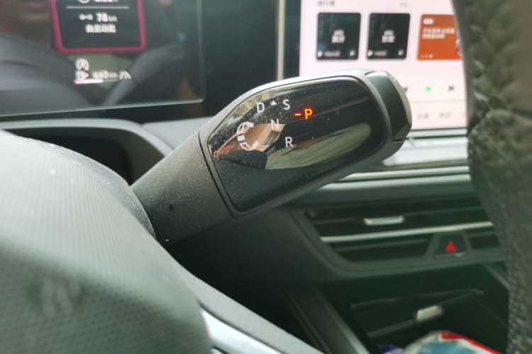 Used Volkswagen Magotan 2024 380TSI DSG Prestige Edition DaMai Package Gear Lever