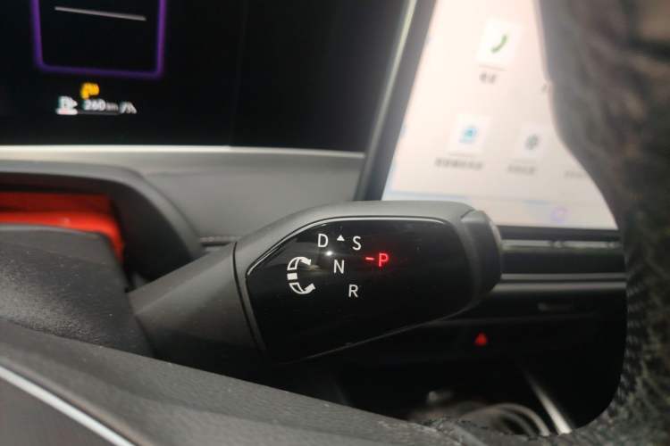 Used Volkswagen Magotan 2024 380TSI DSG Prestige Edition Gear Lever