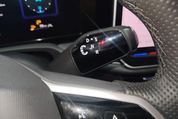 Used Volkswagen Magotan 2024 380TSI DSG Prestige Edition DaMai Package Gear Lever