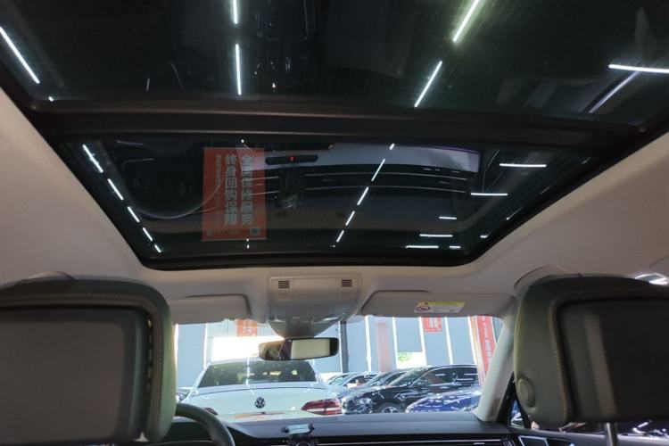 Used Volkswagen Magotan 2024 2 Million Units Zhongxiang Version 330TSI DSG Luxury Edition Headliner