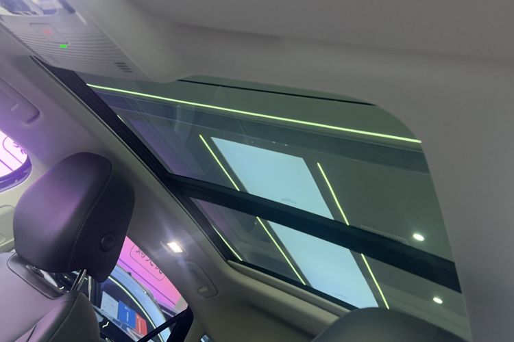 Used Volkswagen Magotan 2024 300TSI DSG Prestige Edition—A Real Eye-Catcher Headliner