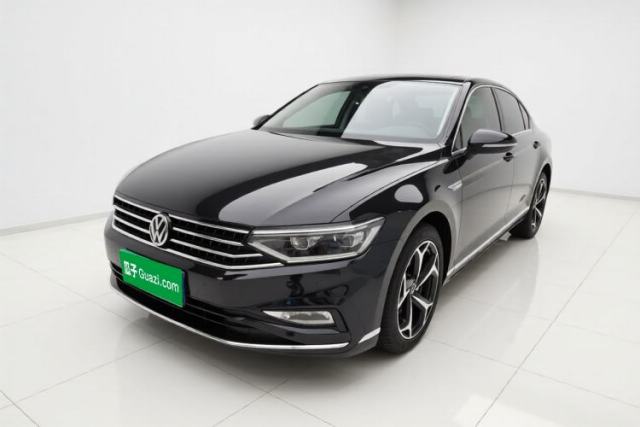 Ojetý Volkswagen Magotan 2024 2 Million Units Zhongxiang Version 330TSI DSG Luxury Edition