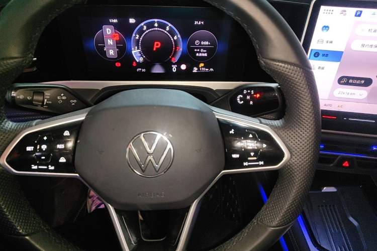 Used Volkswagen Magotan 2024 300TSI DSG Prestige Edition—A Real Eye-Catcher Instrument Cluster