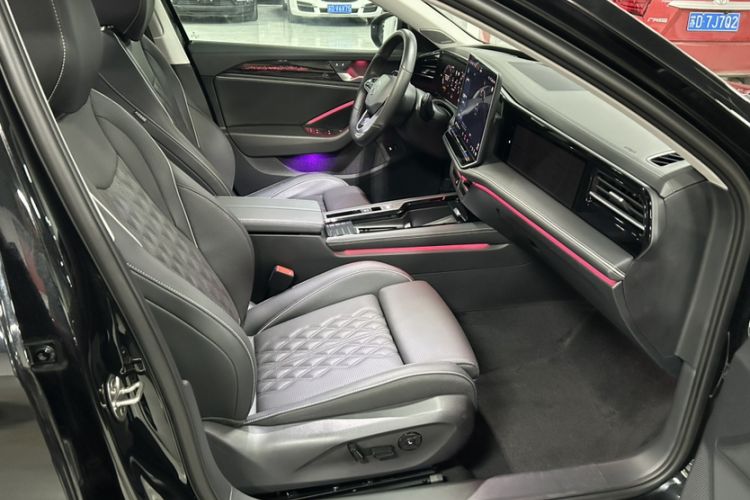 Used Volkswagen Magotan 2024 380TSI DSG Ultimate Edition Interior 10