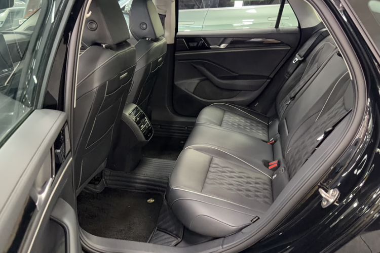 Used Volkswagen Magotan 2024 380TSI DSG Ultimate Edition Interior 2