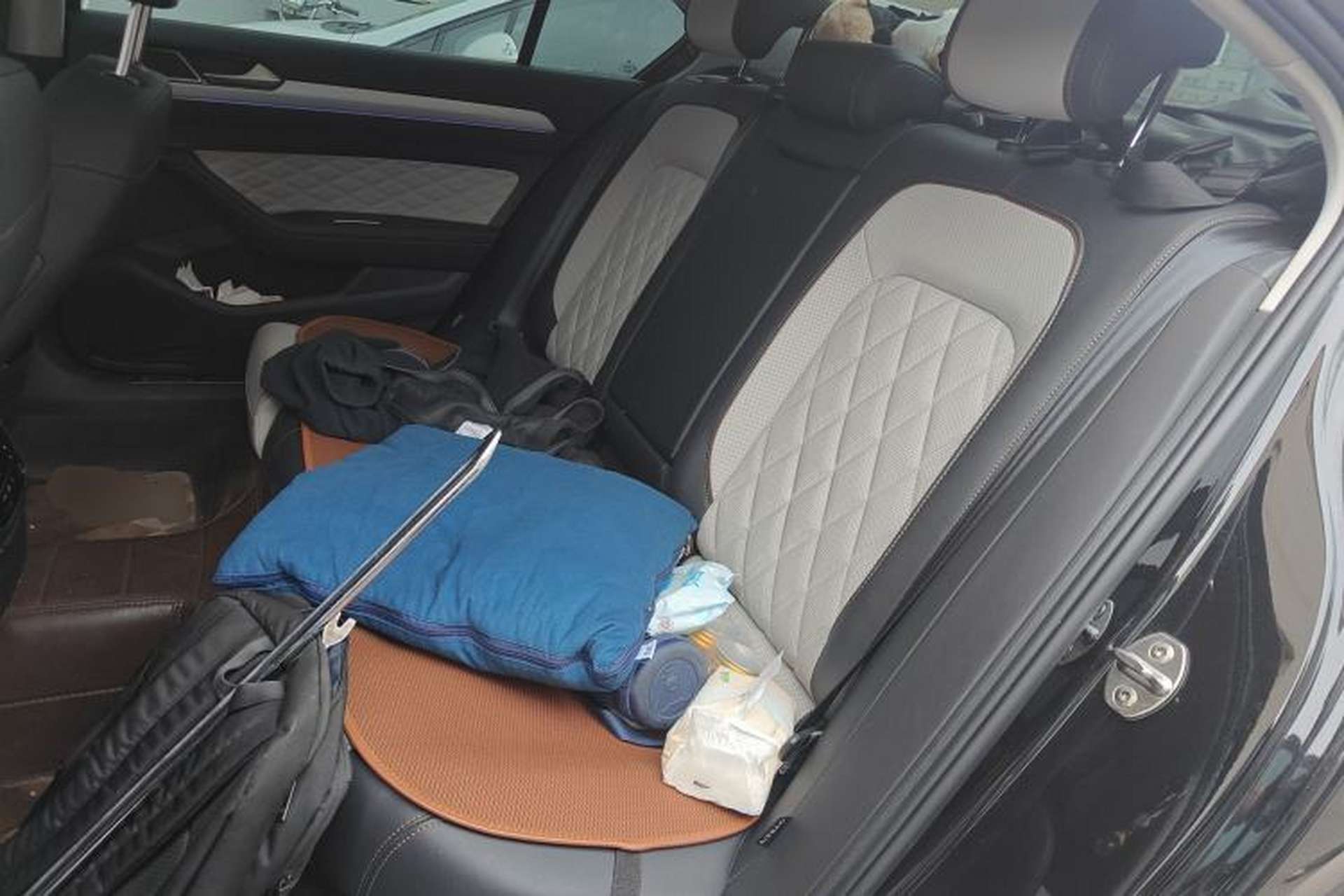 Used Volkswagen Magotan 2024 2 Million Units Zhongxiang Version 330TSI DSG Luxury Edition Interior 4