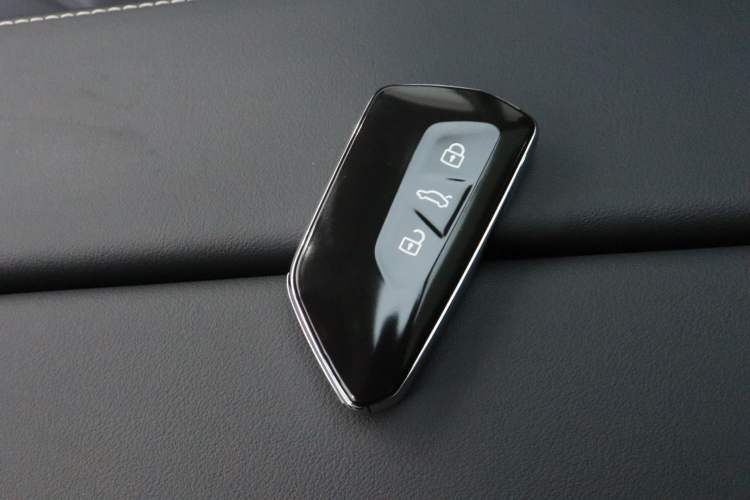 Used Volkswagen Magotan 2024 380TSI DSG Prestige Edition DaMai Package Interior 4