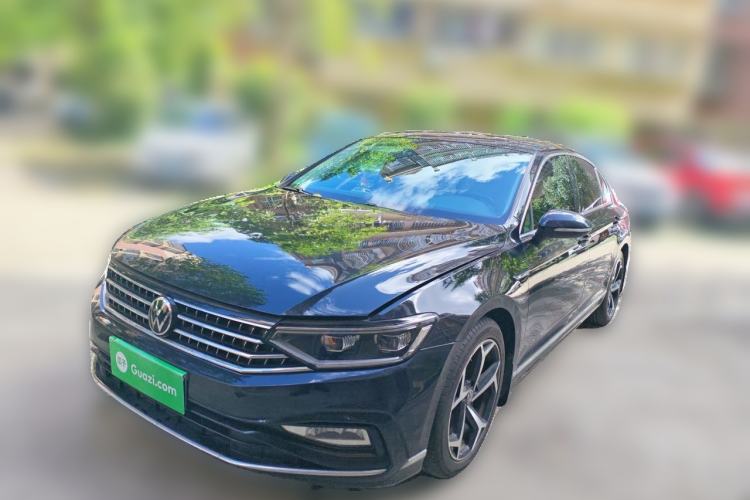 Volkswagen Magotan 2024 2 Million Units Zhongxiang Version 330TSI DSG Luxury Edition