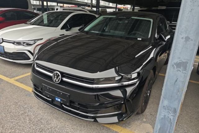 Used Volkswagen Magotan 2024 380TSI DSG Prestige Edition DaMai Package