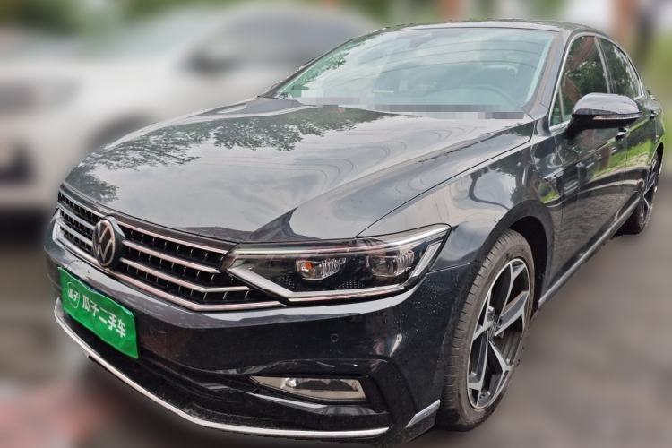 Used Volkswagen Magotan 2024 2 Million Units Zhongxiang Version 330TSI DSG Luxury Edition Guazi used car, China used car export, Used car for sale, Used  cars, Cheapest cars for sale