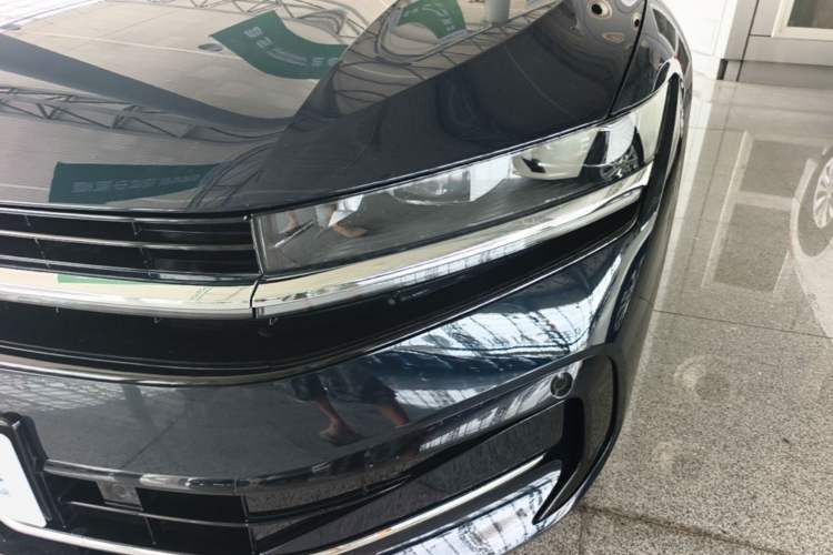 Used Volkswagen Magotan 2024 380TSI DSG Ultimate Edition Left Front Headlight