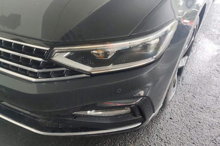 Used Volkswagen Magotan 2024 2 Million Units Zhongxiang Version 330TSI DSG Luxury Edition Left Front Headlight