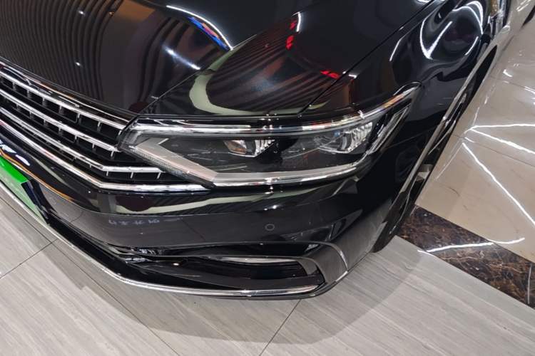 Used Volkswagen Magotan 2024 2 Million Units Zhongxiang Version 330TSI DSG Luxury Edition Left Front Headlight