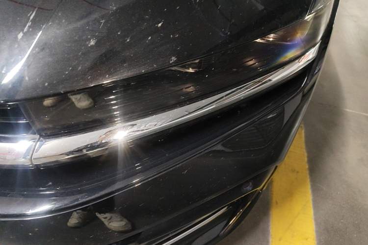 Used Volkswagen Magotan 2024 300TSI DSG Prestige Edition—A Real Eye-Catcher Left Front Headlight