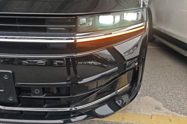 Used Volkswagen Magotan 2024 380TSI DSG Prestige Edition DaMai Package Left Front Headlight