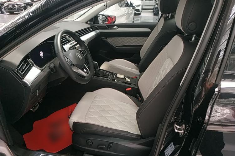 Used Volkswagen Magotan 2024 2 Million Units Zhongxiang Version 330TSI DSG Luxury Edition Left Front Seat